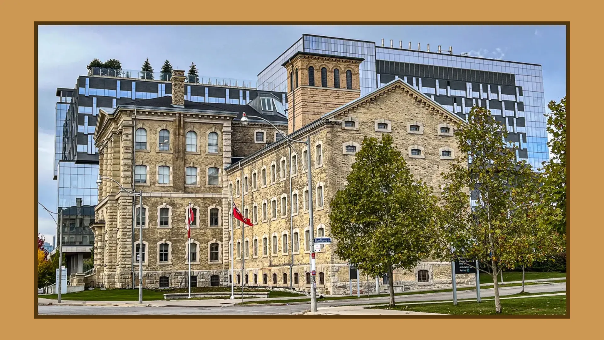 Royal_Ontario_Museum_ROMWalks_2025_Historic_building
