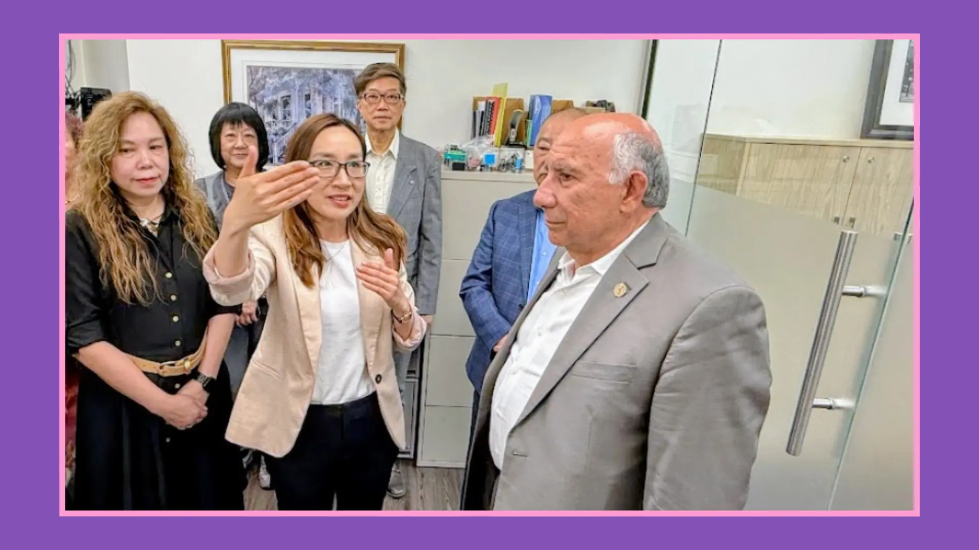 SEAS_Centre_Glass_soundproof_counseling_room_launch_Executive_Director_Jennifer_Kwan_introduced_the_counseling_room