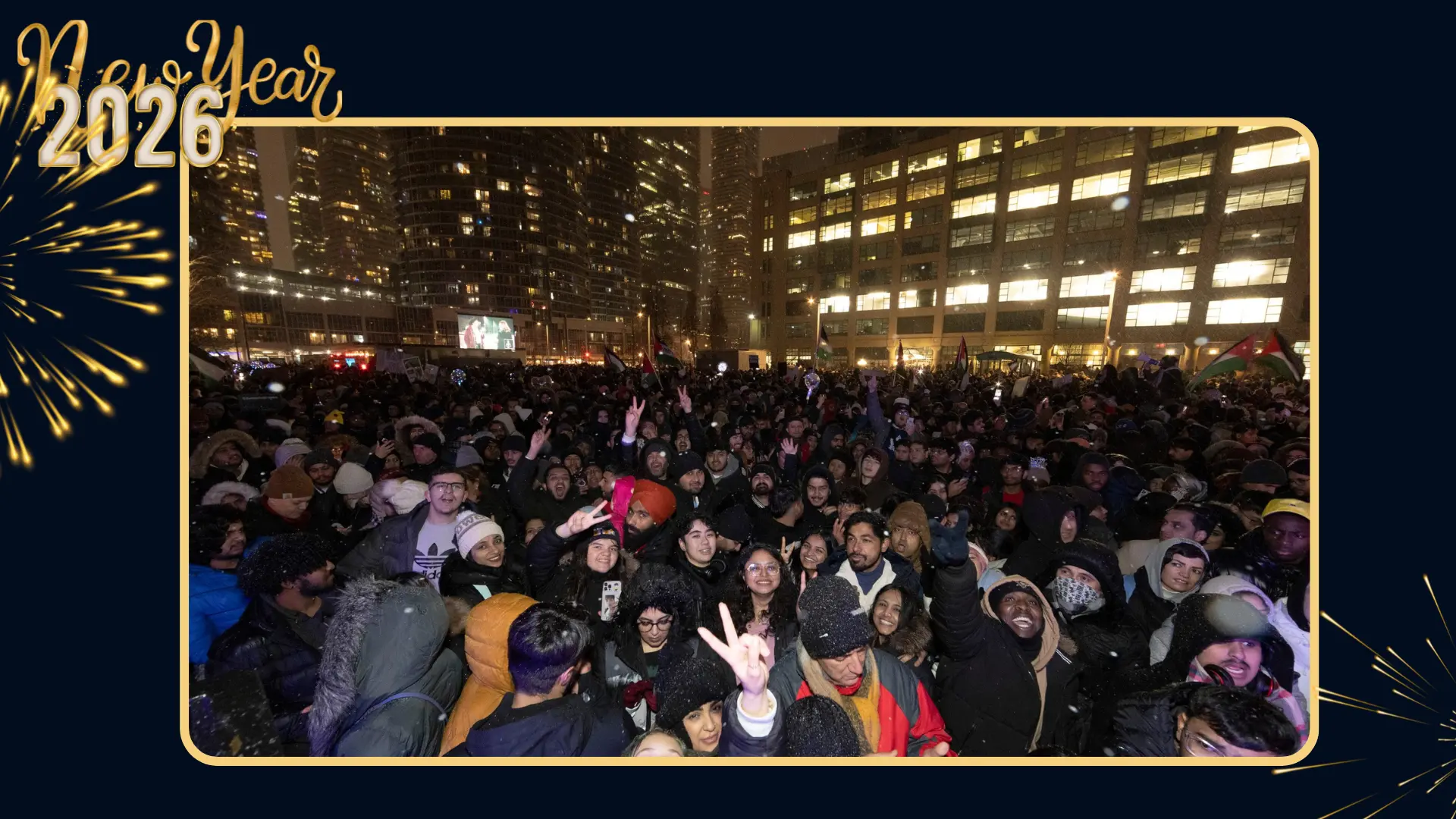 Toronto_New_Year_celebration_for_2026_people_watch_fireworks